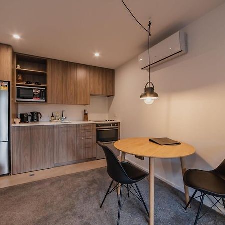 The Hagley Park Stunna Apartment ไครสต์เชิร์ช ภายนอก รูปภาพ